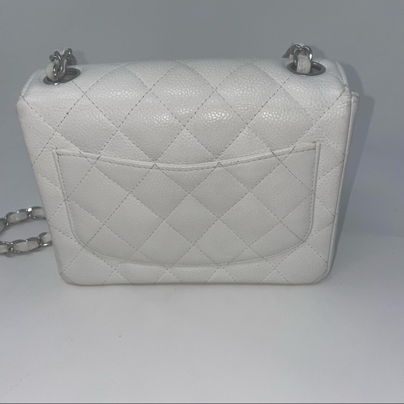 Sold Chanel Vintage White caviar mini square, silver hardware. - Picture 4 of 16
